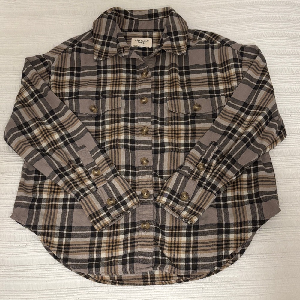 American Eagle Outfitters Plaid Button-Up Shirt